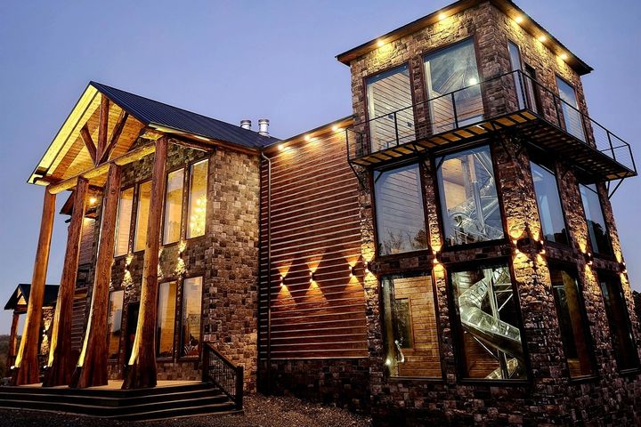 The Pinhouse Lodge, photo 2 of 9